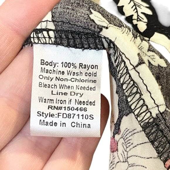 Fun 2 Fun Top Stitch Fix Women's Maley Blouse Size M Black Floral 3/4 Sleeve - Picture 6 of 6